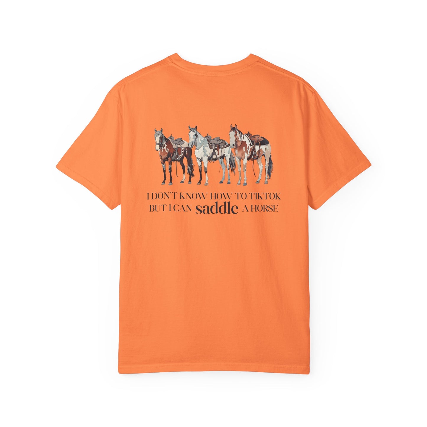 Circle R Arena “I Don’t Know How to TikTok But I Can Saddle a Horse” Graphic Tee – Western Rider T-Shirt with Logo Pocket Design